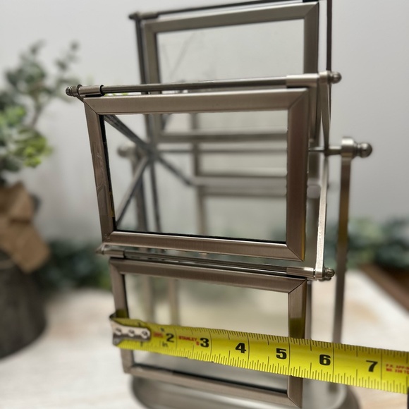 Silver Rotating Picture Frame - Picture 4 of 4